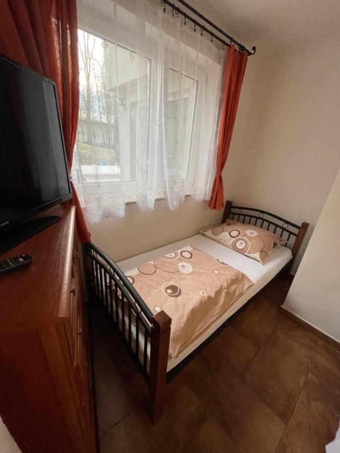 Chata Korenný vrch Pezinská Baba Pezinok Exteriér fotografie