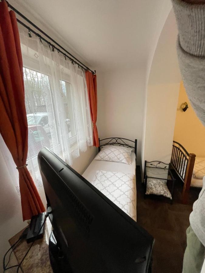 Chata Korenný vrch Pezinská Baba Pezinok Exteriér fotografie