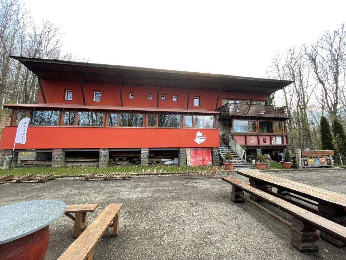 Chata Korenný vrch Pezinská Baba Pezinok Exteriér fotografie