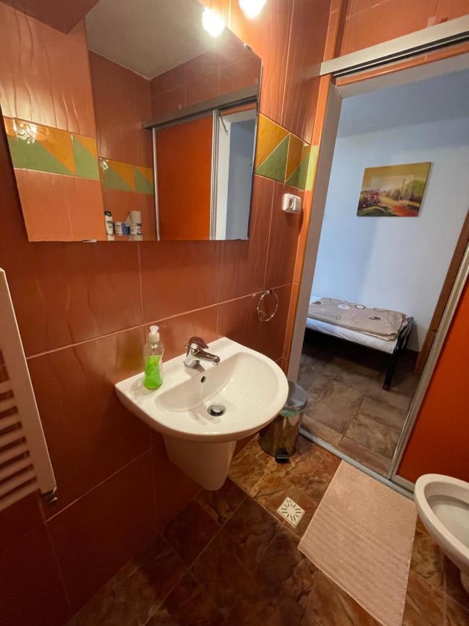 Chata Korenný vrch Pezinská Baba Pezinok Exteriér fotografie